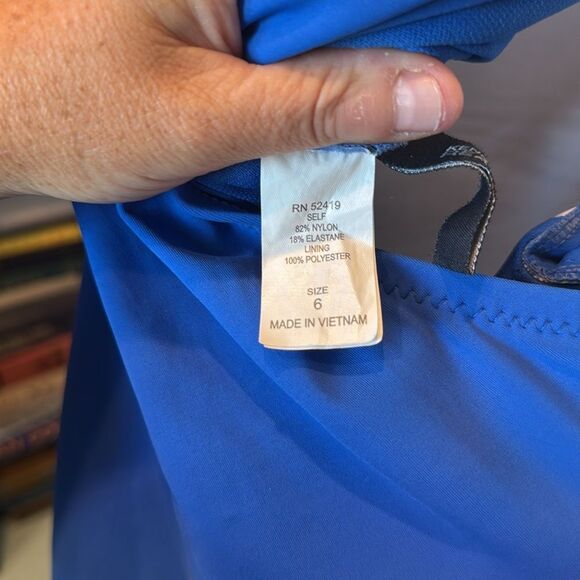 Kenneth Cole Reaction Size 6 Ruffled One Piece Swimsuit Blue Halter Strap - Picture 6 of 8